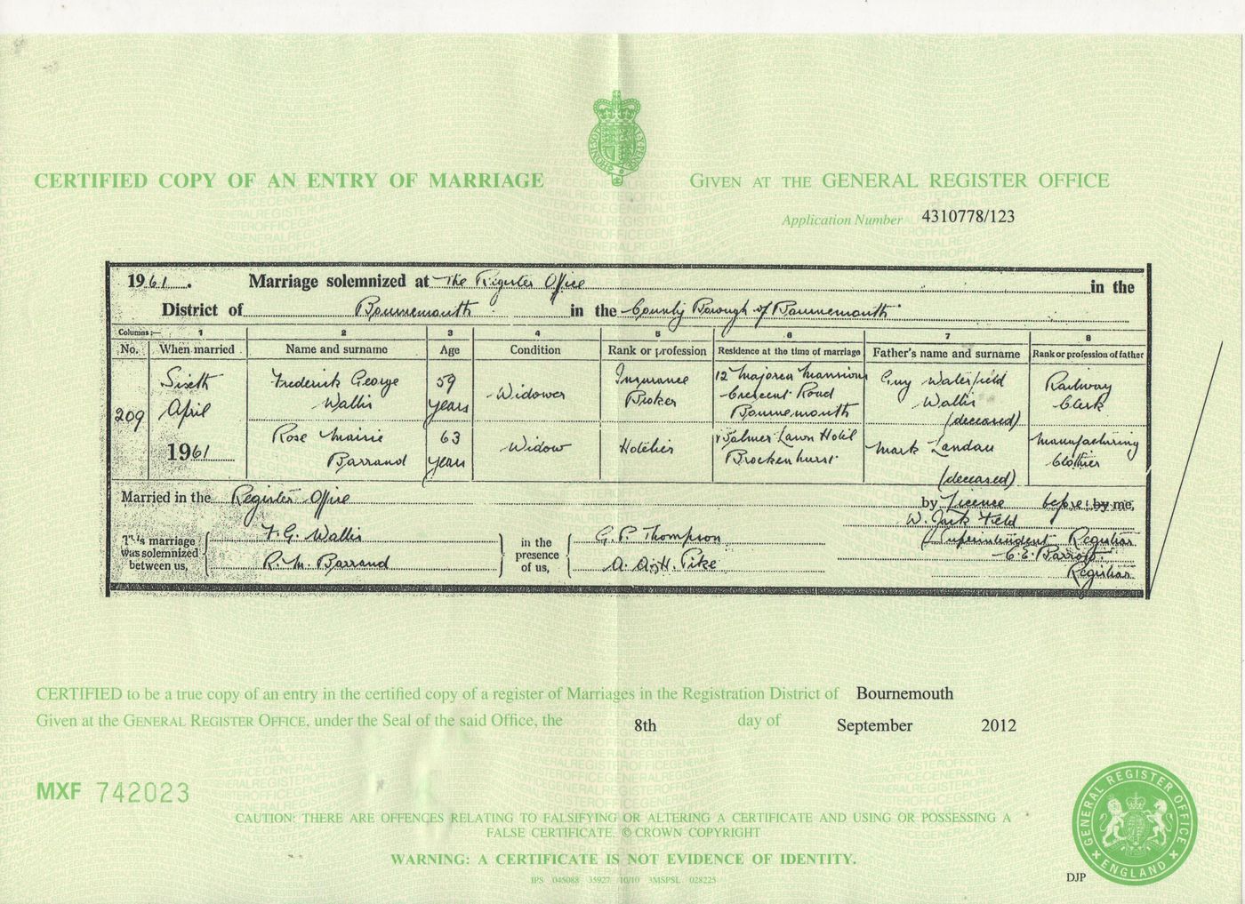 Marriage Certificate of Rose Maise Barrand and Frederick George Wallis 1961.